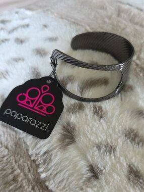 paparazzi Gunmetal Twisted Open Cuff Bracelet